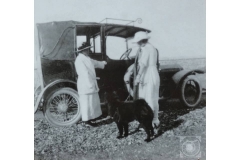 07-FH-MS-TH_and_Wuffles-UL1923