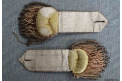 Epaulette-Pair-underside