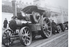 99_20-Traction_Engine_in_Fortuneswell