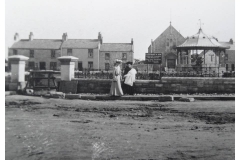129_21-EastonGdn-c1903
