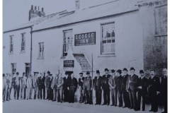 135_19-c1905-The_George_Inn