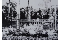 179_28-Presentation-c1920