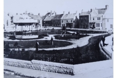 180_11-Easton_Gdns-1904