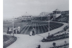 42_12-VicGdns-c1905
