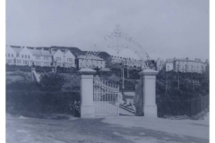 99_8-c1920_VictoriaGdns